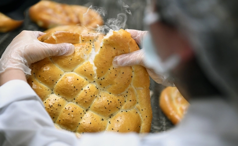 Mersin'de 400 gramlık Ramazan pidesi 1.5 liradan satılacak  