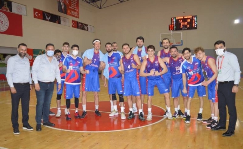 Mersin Büyükşehir Erkek Basketbol takımı, adını final grubuna yazdırdı