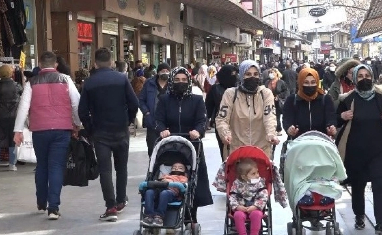 Gaziantep'te Salgın tedbirlerini hiçe sayan 231 kişiye para cezası