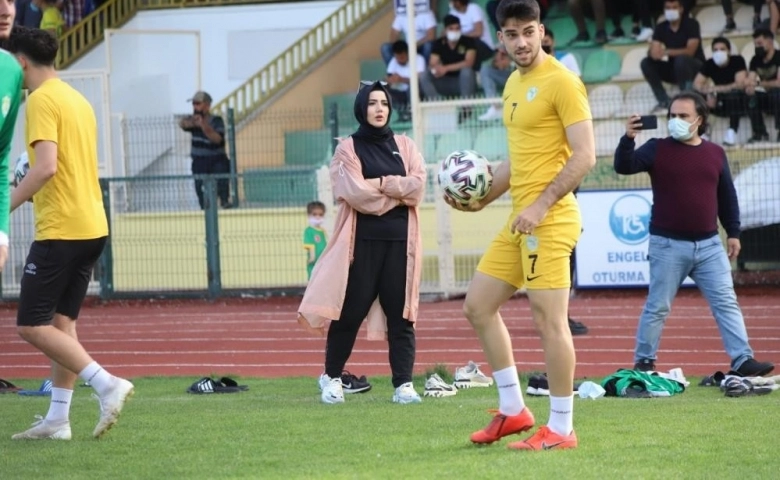 Türk Futbol Tarihinin ilk şampiyon kadın başkanı tarihe geçti