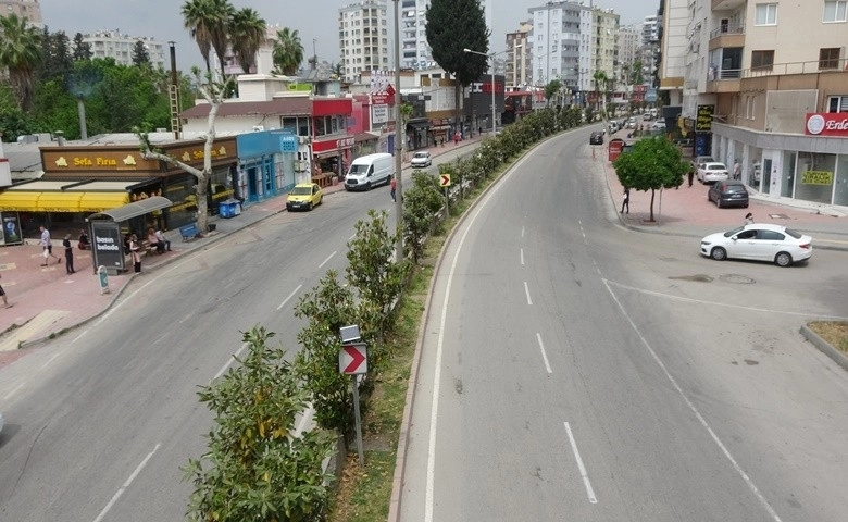 Tam kapanma Adana’da vakaları düşürdü  