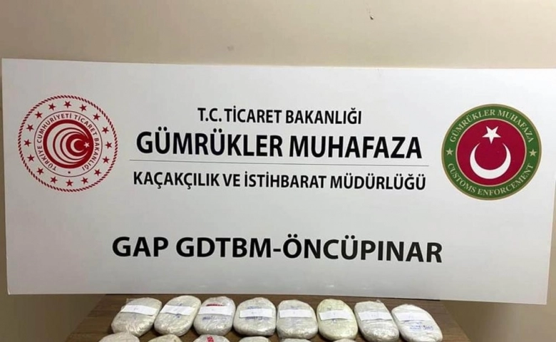 Kilis Öncüpınar Sınır Kapısı'nda 3 kilo esrar ele geçirildi