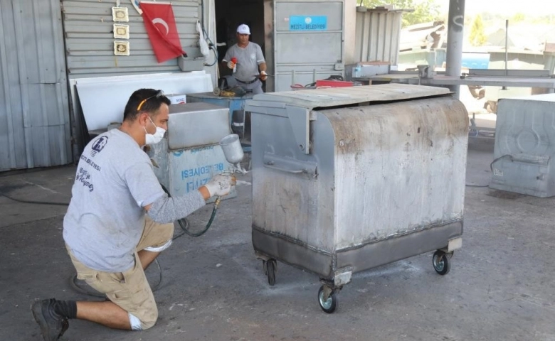 Mezitli'de, çöp konteynerlerine modifiye sistemi uygulanmaya başlandı