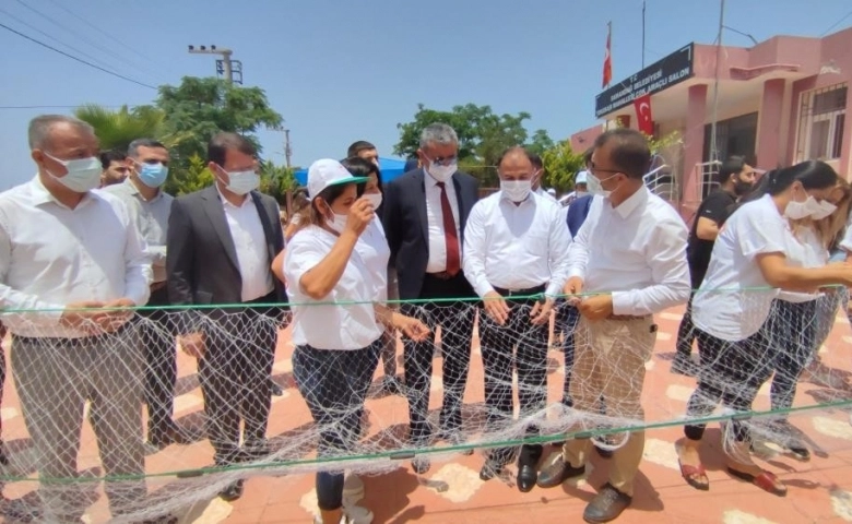 Samandağ'da balıkçı kadınlara ağ örme kursu