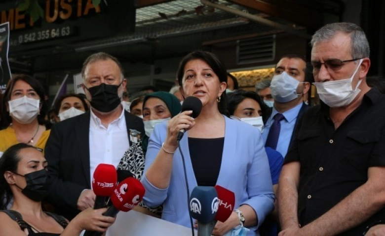 HDP'ye saldırı İzmir ve İstanbul'da protesto edildi