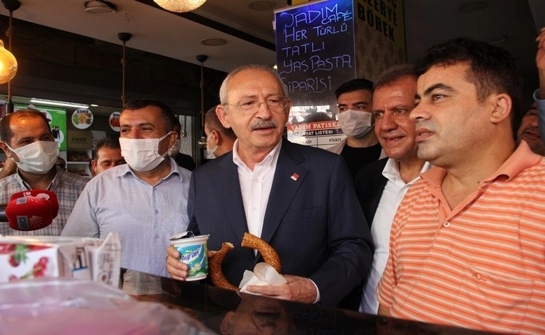 Kılıçdaroğlu, Mersin’de çarşı esnafıyla bir araya geldi