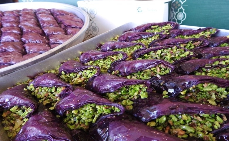 Şeker hastalarına özel mor baklava  