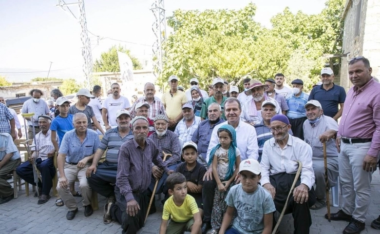 Seçer, Silifkelilerle buluştu, bayramlarını kutladı