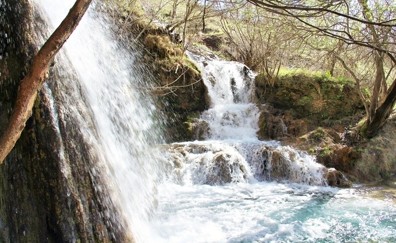 Kahramanmaraş şelaleleri kendine hayran bırakıyor  