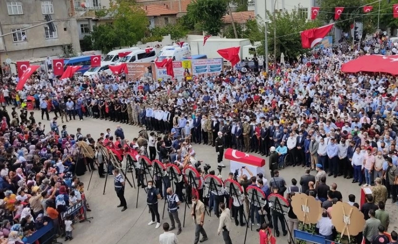 Adıyaman şehidini uğurladı