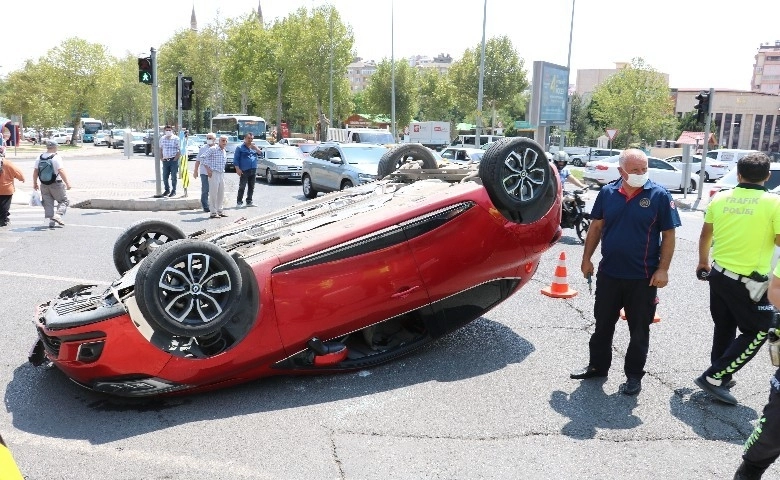 Kahramanmaraş’ta trafik kazası: 3 yaralı