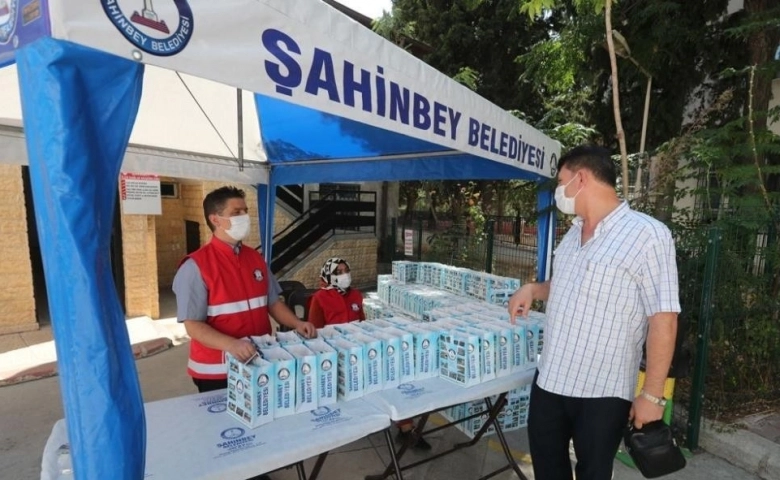 Şahinbey'den Yeni atanan öğretmenlere hediye sürprizi