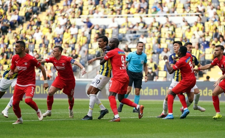 Fenerbahçe, Sivas engelini aşamadı