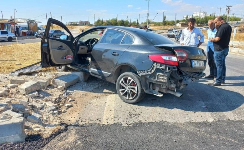 Adıyaman'da İki otomobil çarpıştı: 1 ağır 5 yaralı