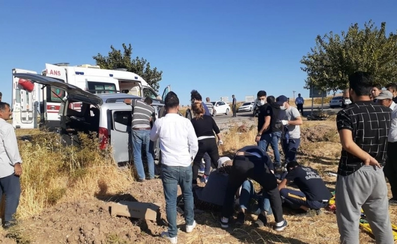 Adıyaman'da Taziyeye giden aile kaza yaptı:2 öldü