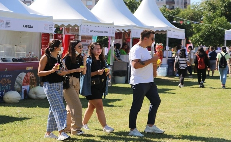 "Uluslararası Adana Lezzet Festivali" başladı