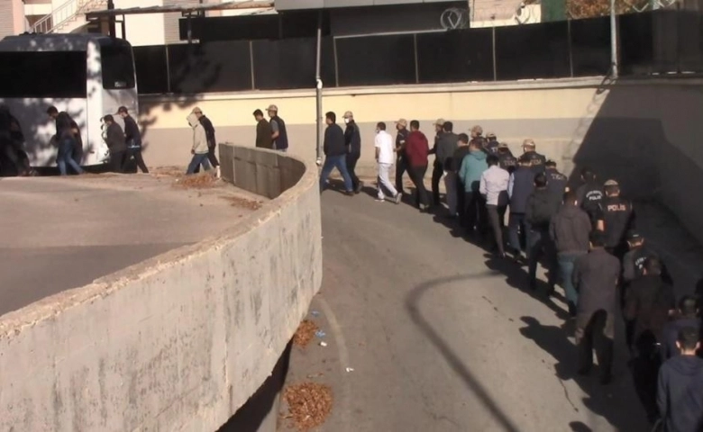 Gaziantep'te FETÖ/PDY şüphelisi 11 şahıs tutuklandı