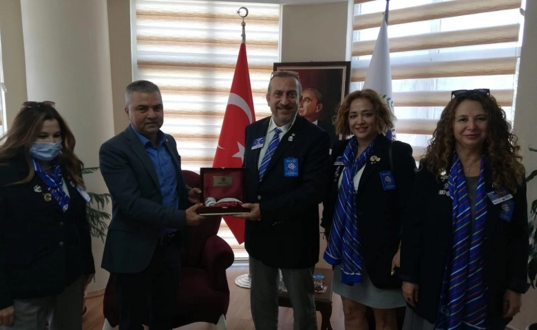 Rotaryler, Silifke TSO Başkanlığını ziyaret etti