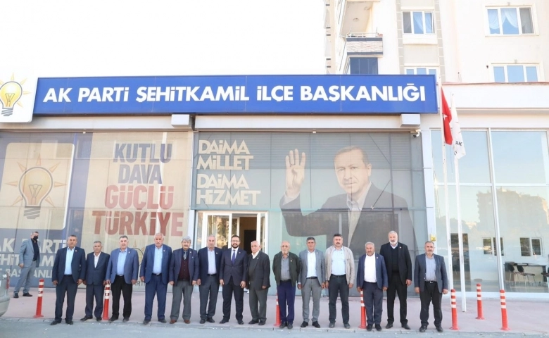 Muhtarlar AK Parti Şehitkamil İlçeyi ziyaret etti