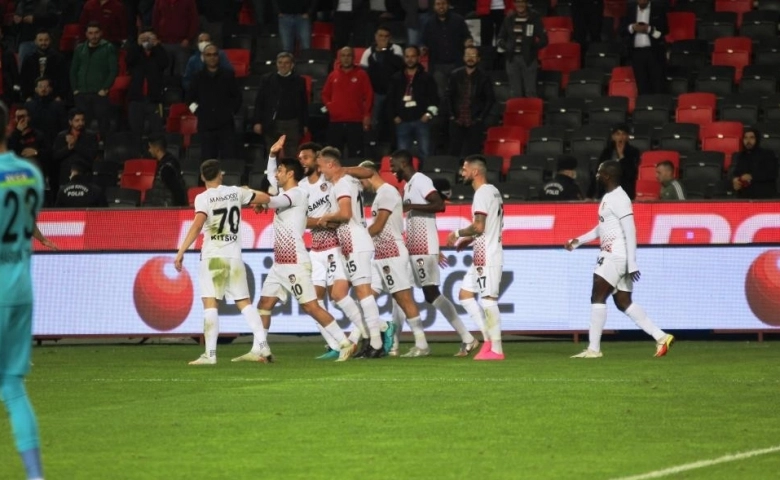 Spor Toto Süper Lig: Gaziantep FK: 2 - Kasımpaşa: 0