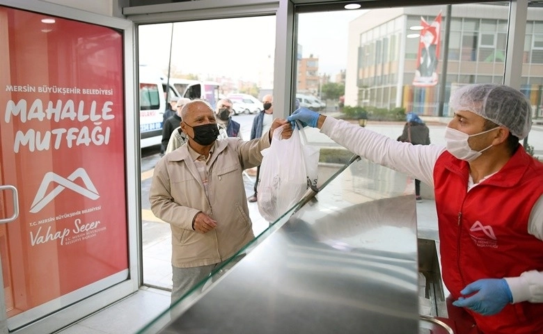 Mersin'de 'Mahalle Mutfakları' hafta sonunda da hizmet verecek