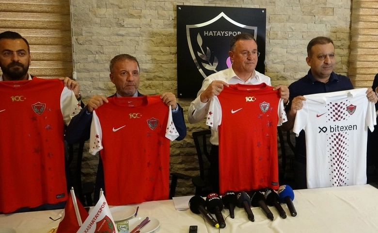 Hatayspor'un yeni sezonda giyeceği formalar tanıtıldı