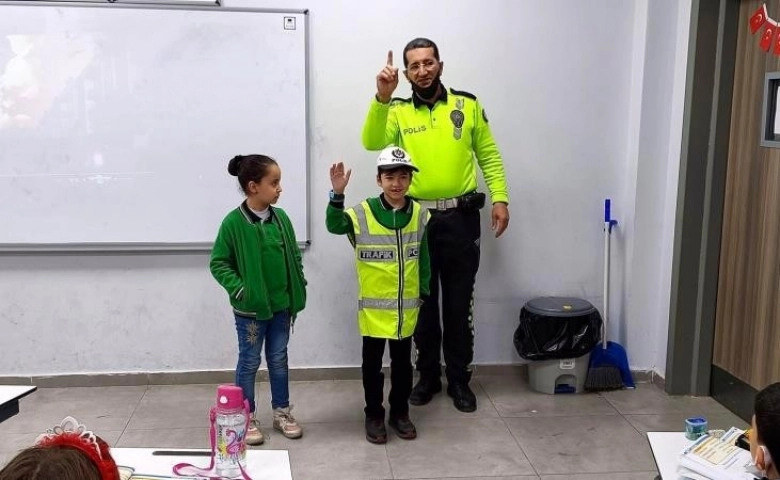 Kilis'te Okullarda öğrencilere trafik eğitimi