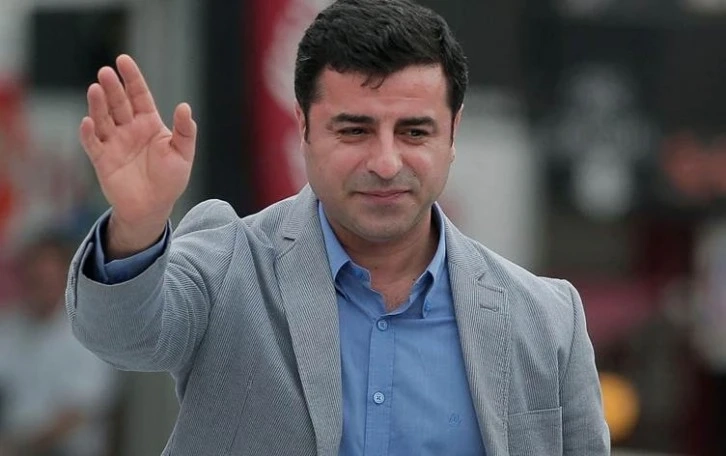 Son Dakika ...Selahattin Demirtaş siyaseti bıraktı