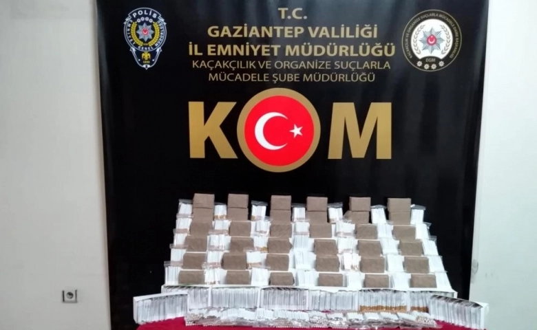 Gaziantep’te kaçak sigara kağıdı ve makaron operasyonu