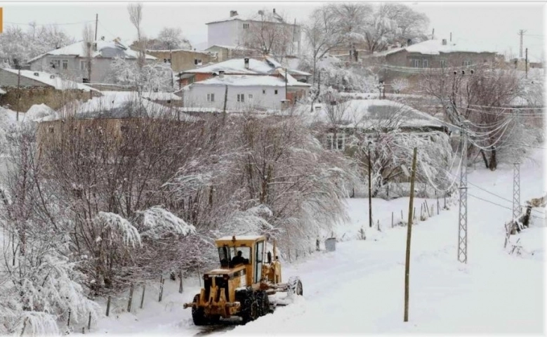 Van'da 94 yerleşim yerinin yolu ulaşıma kapandı