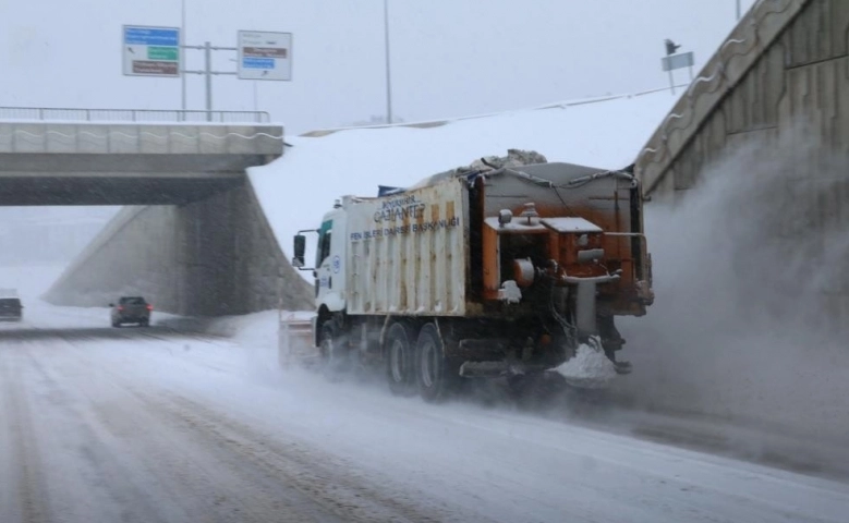 Gaziantep Büyükşehir Belediyesi, vatandaşın yardımına koşuyor