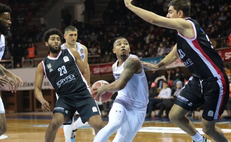 Gaziantep Basketbol: 82 - Beşiktaş: 77