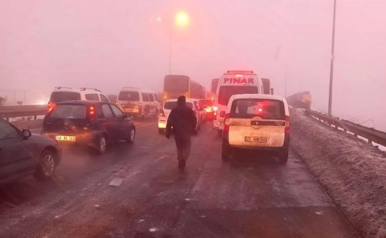 Gaziantep’te 16 ayrı noktada zincirleme trafik kazası