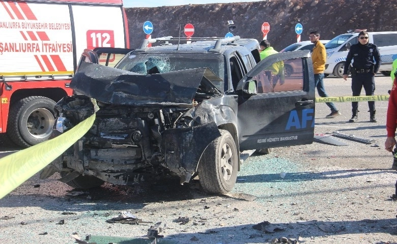 Halk otobüsü AFAD aracı ile çarpıştı: 1 ölü, 3 yaralı