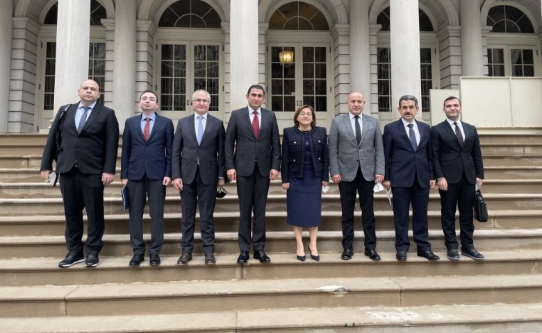 New York'un yeni belediye başkanına ilk ziyaret Başkan Şahin'den