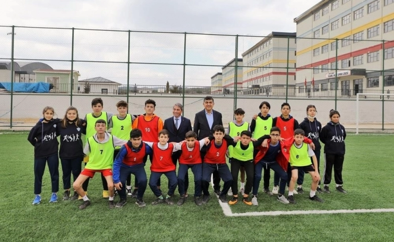 Başkan Fadıloğlu'ndan Kamil Ocak Spor Lisesi'ne ziyaret