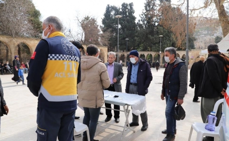 Şanlıurfa’da mobil aşı çalışmaları Balıklıgöl’de devam etti