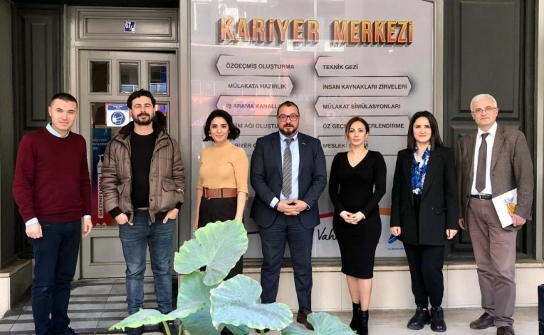 Büyükşehir Belediyesi Kariyer Merkezi ile üniversitelerden iş birliği