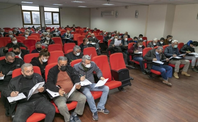 Mersin’de taksi, minibüs ve halk otobüsü şoförlerine eğitim