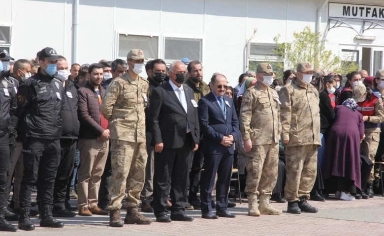  Hatay'da Yaşamını yitiren Jandarma Başçavuş Güven, toprağa verildi