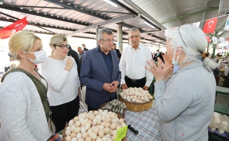 Mezitlili üretici kadınlar siyasileri ağırladı