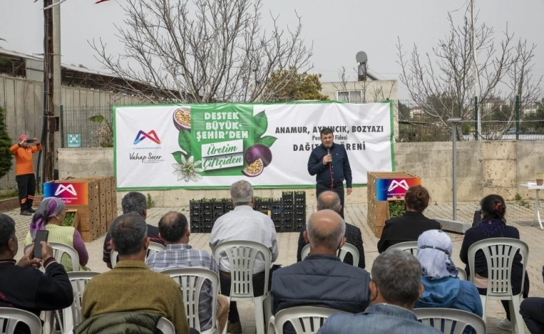 Mersin'de üreticiye 'passiflora fidesi' desteği