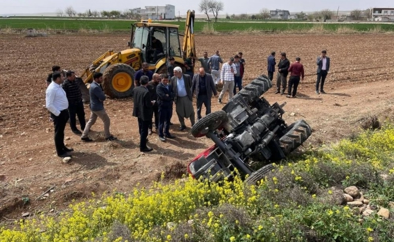 Şanlıurfa’da traktör devrildi: 1 ölü, 1 yaralı