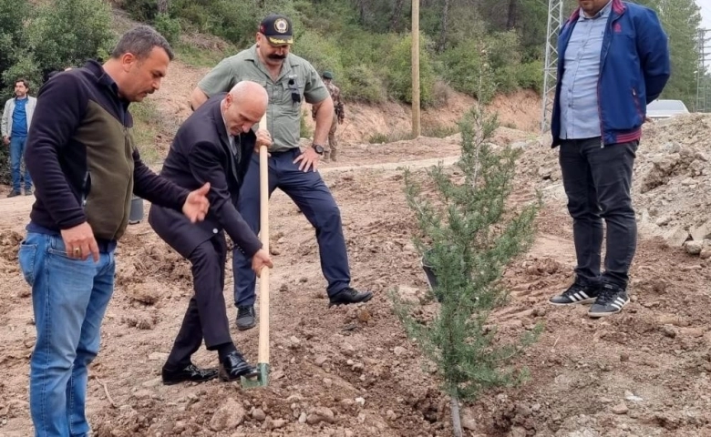 Osmaniye Polis Hatıra Ormanı’na 177 fidan dikildi