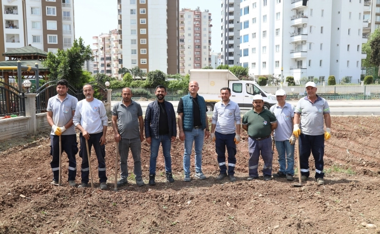 Mezitli Belediyesinden ihtiyaç sahipleri için sebze bahçesi