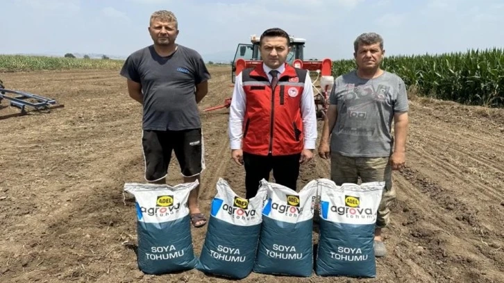 Osmaniye’de 41,7 ton soya tohumu toprakla buluştu