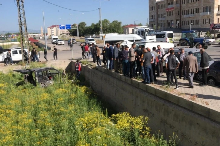 Muş'ta trafik kazası: 6'sı öğrenci 9 yaralı