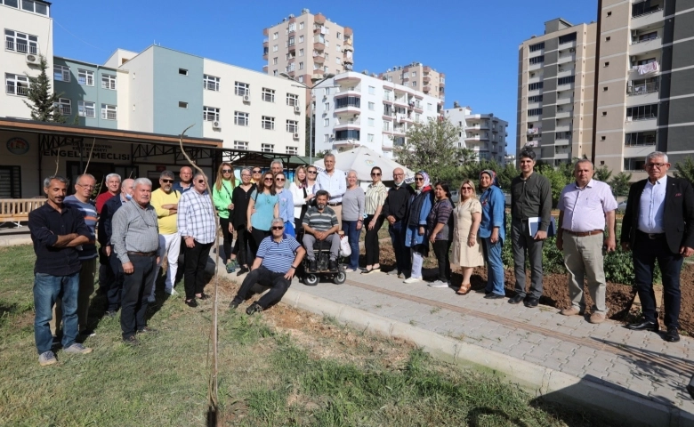 Mezitli Belediye Başkanı Tarhan adına zeytin fidanı dikildi