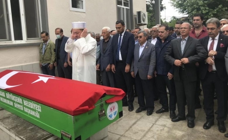 Eski Bakan Bekir Sami Daçe Ceyhan'da  toprağa verildi