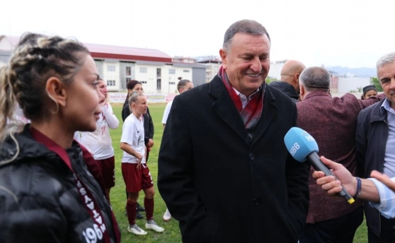 Başkan Savaş: "Kadın futbol takımımız da lige renk katacak"